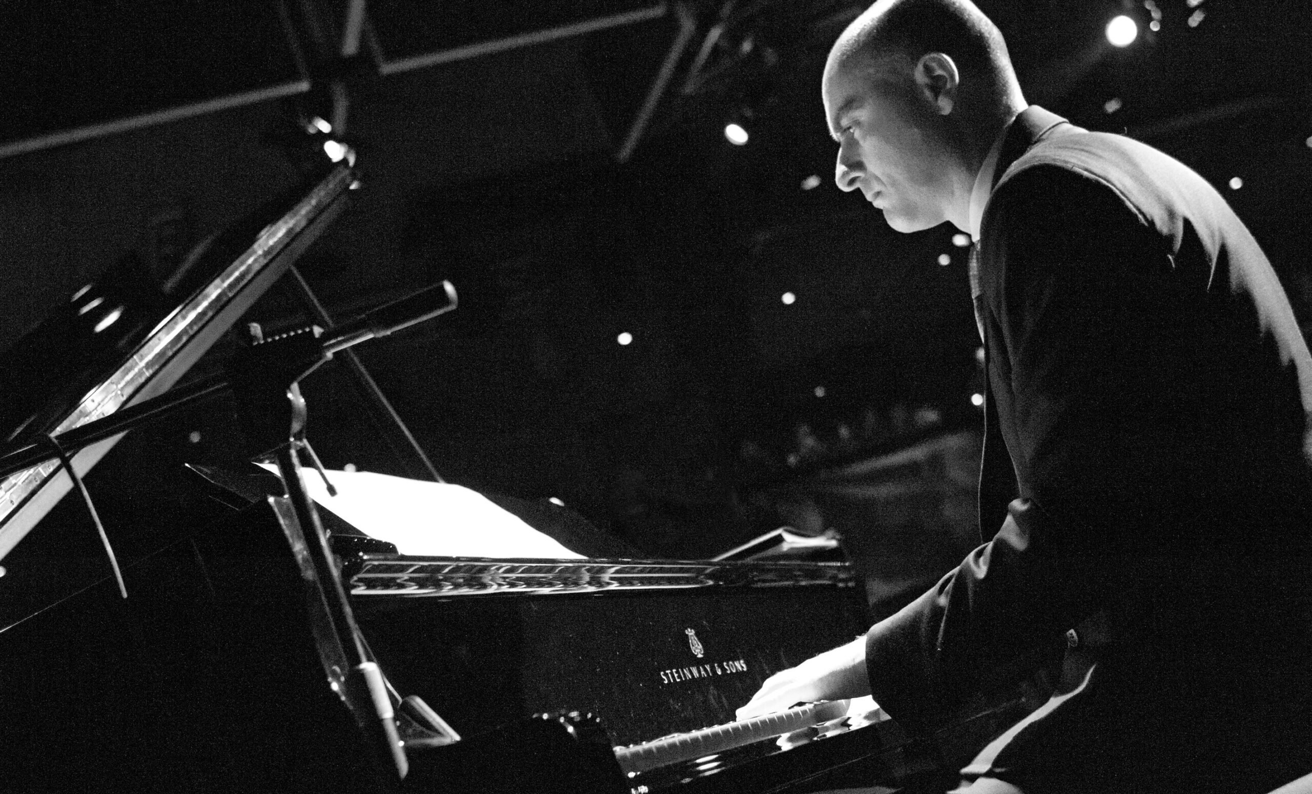 LJS 3rd Sunday Jam Session: Featured Artist Davide Logiri